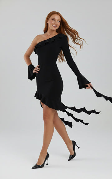 Vestido curto Adara com babados