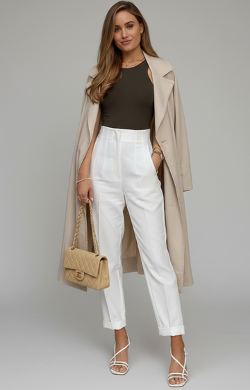 Calças de alfaiataria com cintura alta e pernas afuniladas